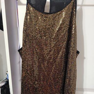 Sequin tank